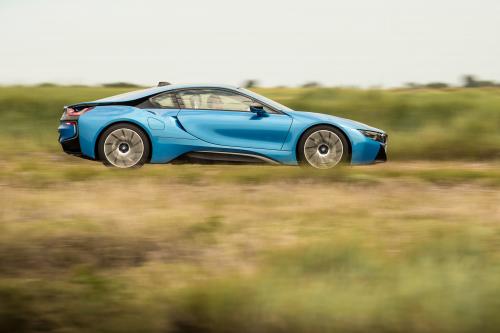 BMW i8 UK (2015) - picture 40 of 50