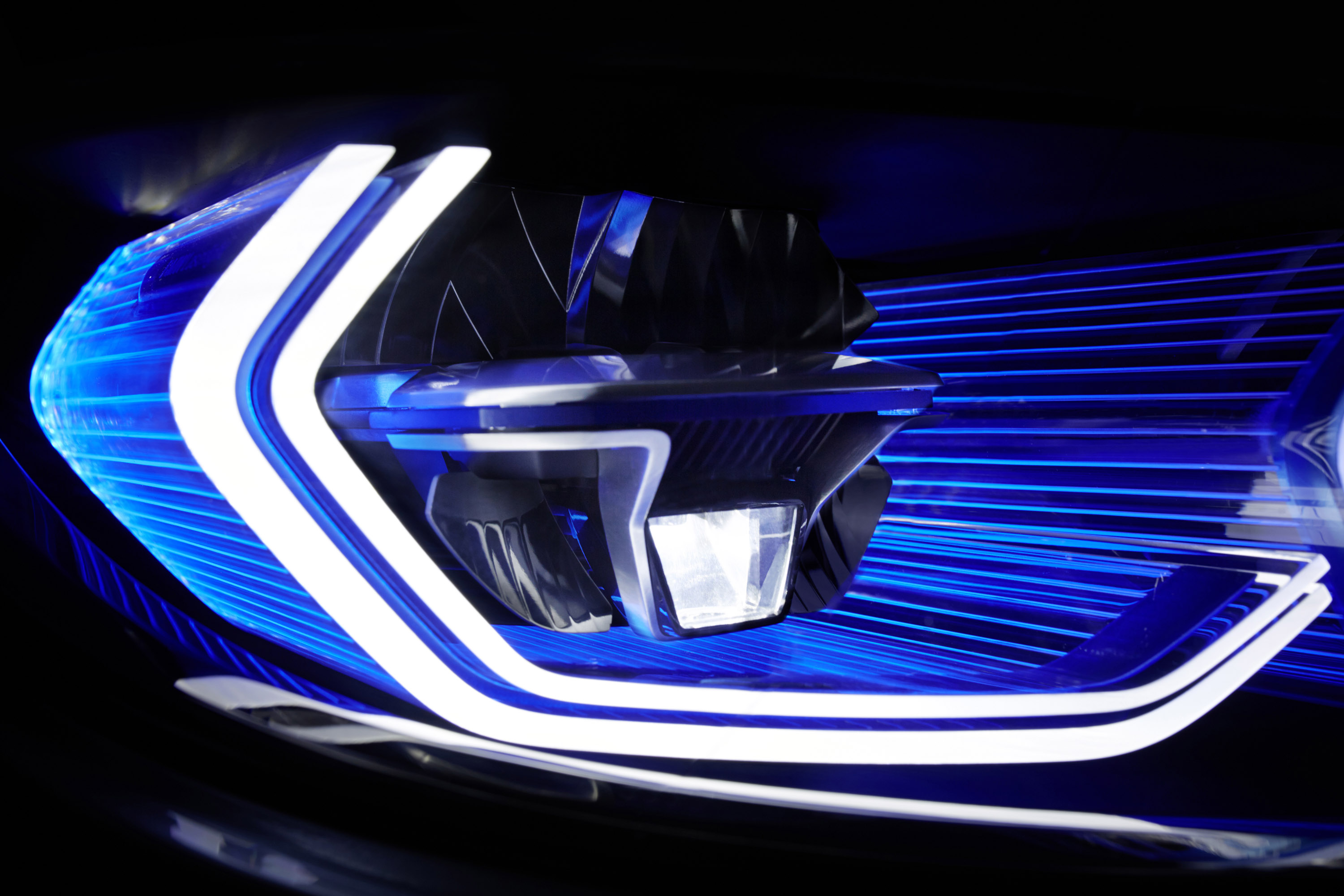 BMW M4 Concept Iconic Lights