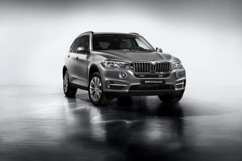 BMW X5 Security Plus (2015) - picture 1 of 10