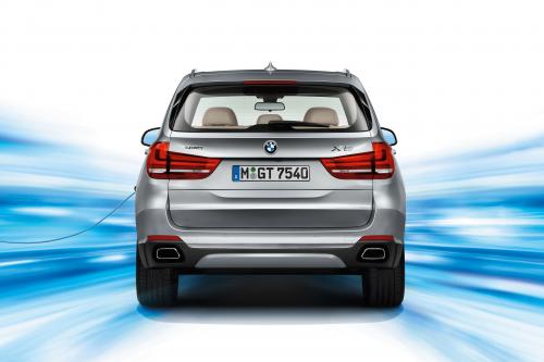 BMW X5 xDrive40e (2015) - picture 24 of 32