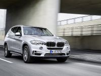 BMW X5 xDrive40e (2015) - picture 4 of 32