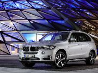 BMW X5 xDrive40e (2015) - picture 6 of 32