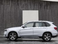 BMW X5 xDrive40e (2015) - picture 13 of 32