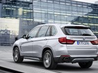 BMW X5 xDrive40e (2015) - picture 19 of 32