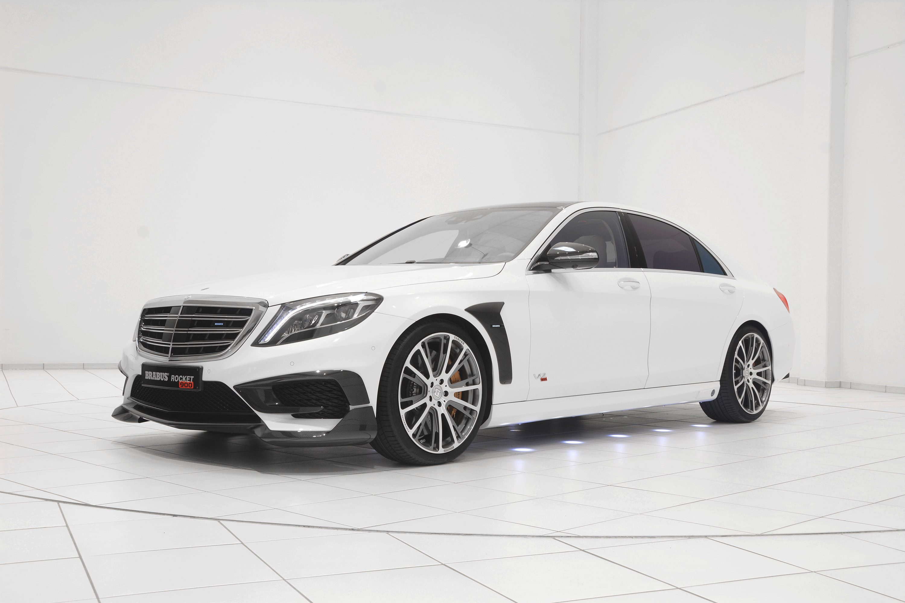 Brabus Mercedes-Benz S65 Rocket 900