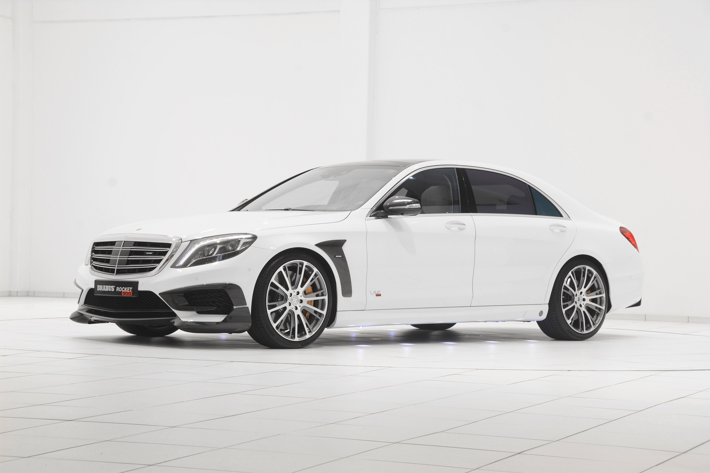 Brabus Mercedes-Benz S65 Rocket 900