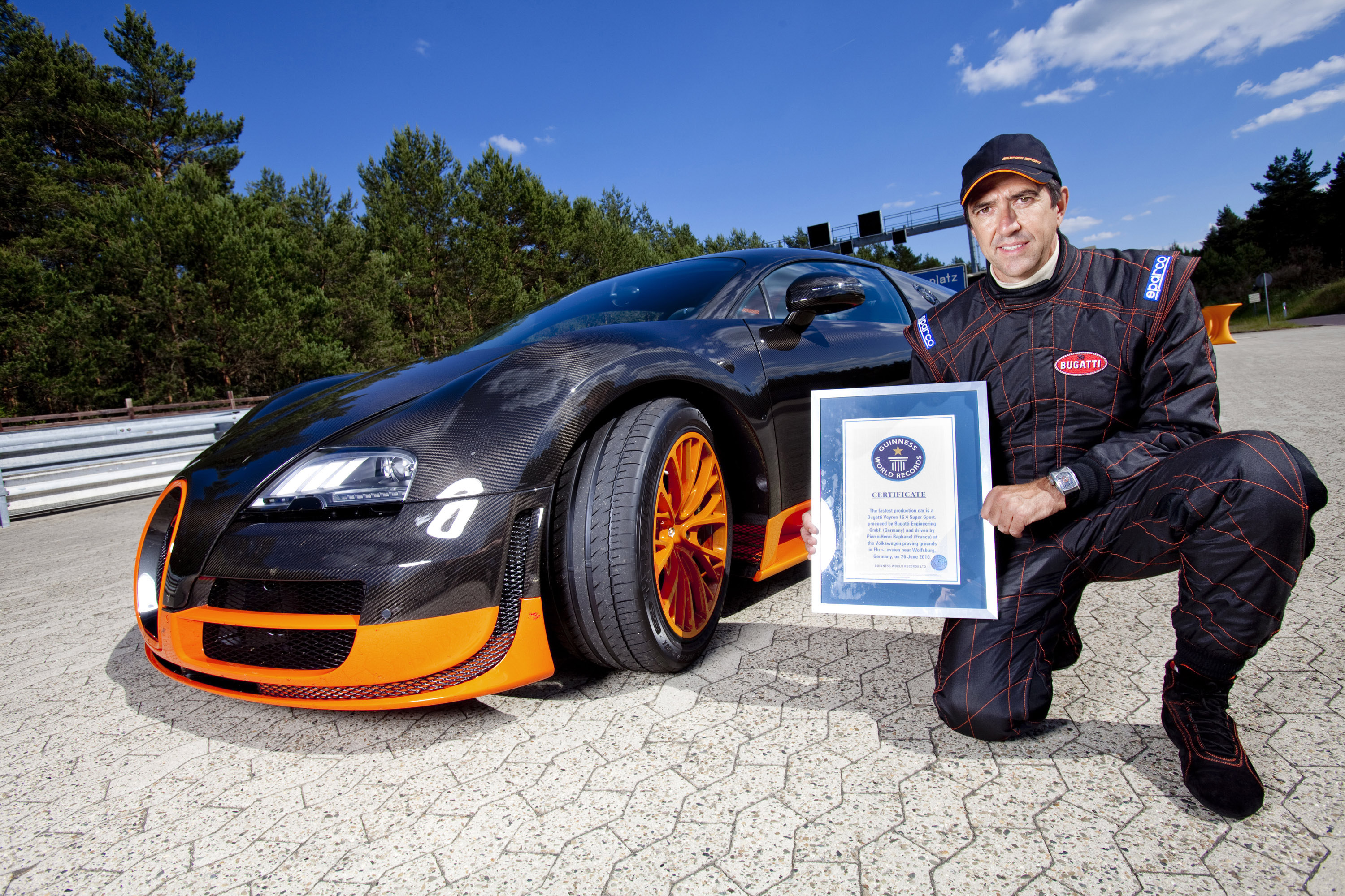 Bugatti Veyron 16.4 Super Sport World Record Edition