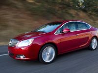 Buick Verano (2015) - picture 6 of 13