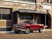 Chevrolet Silverado 1500 Custom (2015) - picture 1 of 3