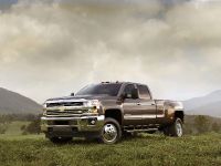 Chevrolet-Silverado 3500HD (2015) - picture 3 of 4