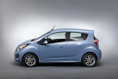 Chevrolet Spark Ev (2015) - picture 8 of 25