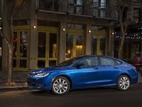 Chrysler 200 new (2015) - picture 3 of 4