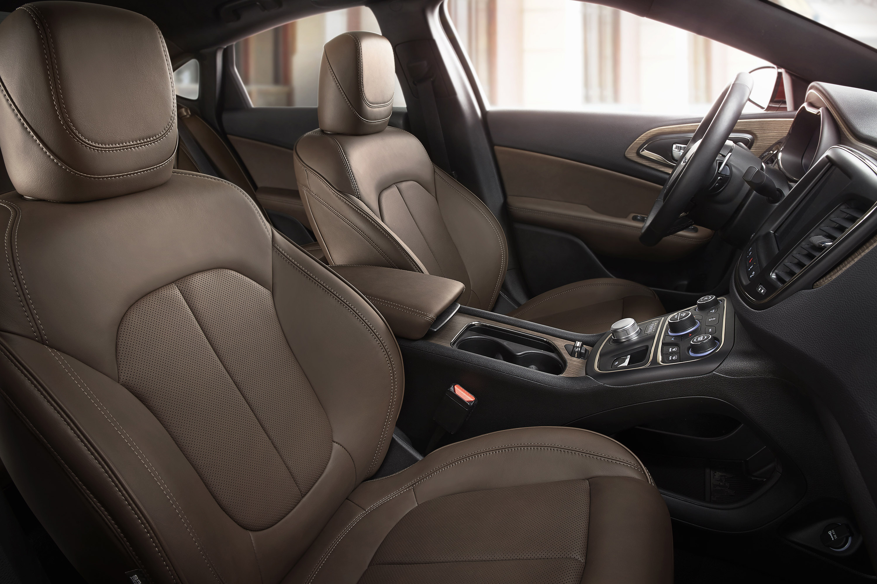 Chrysler 200C Mocha Leather interior