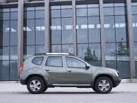 Dacia Duster (2015) - picture 6 of 12