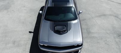 Dodge Challenger Shaker (2015) - picture 7 of 32