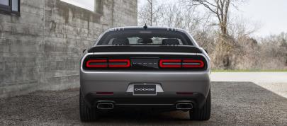 Dodge Challenger Shaker (2015) - picture 15 of 32