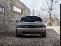 Dodge Challenger Shaker (2015) - picture 1 of 32