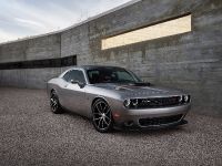 Dodge Challenger Shaker (2015) - picture 4 of 32