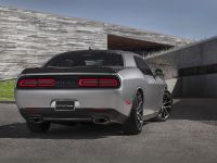 Dodge Challenger Shaker (2015) - picture 13 of 32