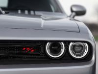 Dodge Challenger Shaker (2015) - picture 19 of 32