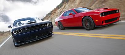 Dodge Challenger SRT Hellcat (2015) - picture 12 of 34