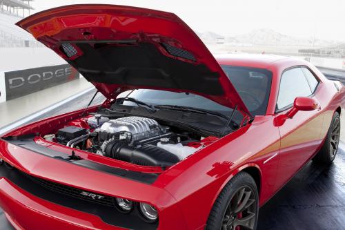 Dodge Challenger SRT Hellcat (2015) - picture 32 of 34