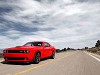 Dodge Challenger SRT Hellcat (2015) - picture 2 of 34