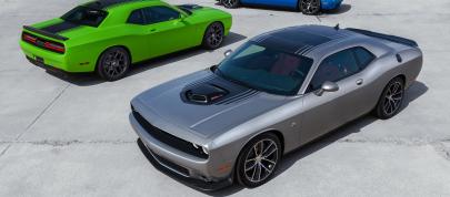 Dodge Challenger (2015) - picture 4 of 32