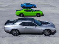 Dodge Challenger (2015) - picture 3 of 32