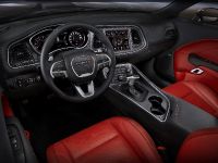 Dodge Challenger (2015) - picture 27 of 32