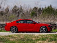 Dodge Charger RT (2015) - picture 3 of 5