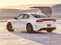 Dodge Charger SRT Hellcat (2015) - picture 26 of 69