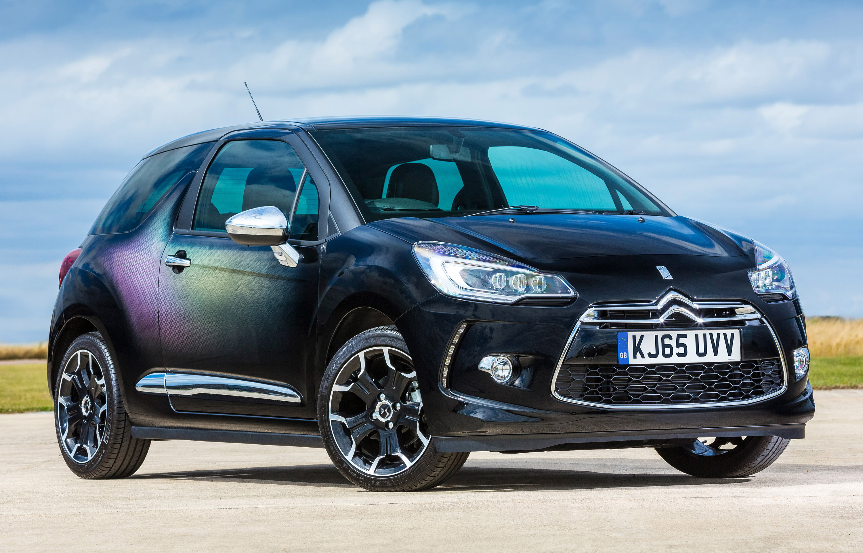 DS 3 Dark Light Limited Edition