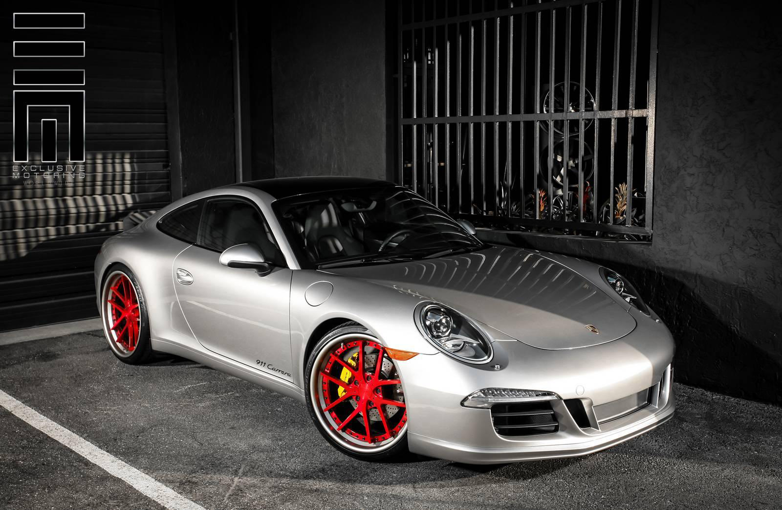 Exclusive Motoring Porsche 911 Carrera