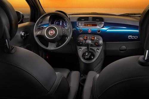 Fiat 500 Interior (2015) - picture 1 of 4