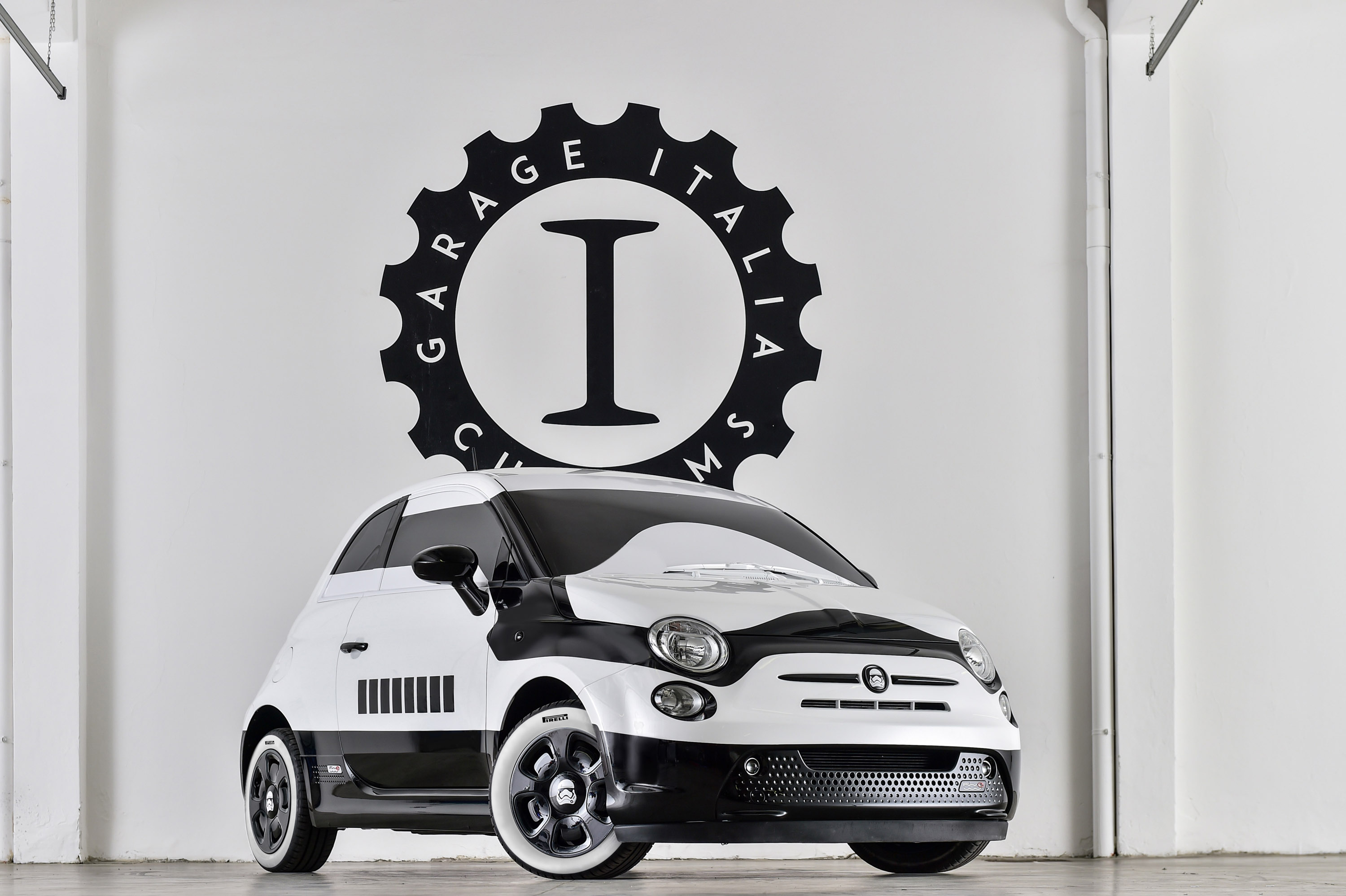 Fiat 500e stormtrooper