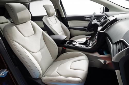 Ford Edge (2015) - picture 17 of 18