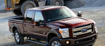 Ford F-250 Super Duty King Ranch FX4 (2015) - picture 4 of 6