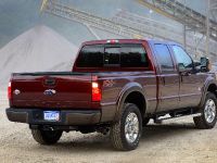 Ford F-250 Super Duty King Ranch FX4 (2015) - picture 6 of 6