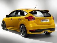 Ford Focus ST (2015) - picture 2 of 14