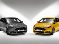 Ford Focus ST (2015) - picture 3 of 14