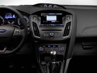 Ford Focus ST (2015) - picture 10 of 14