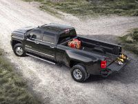 GMC Sierra Denali 3500HD (2015) - picture 4 of 7