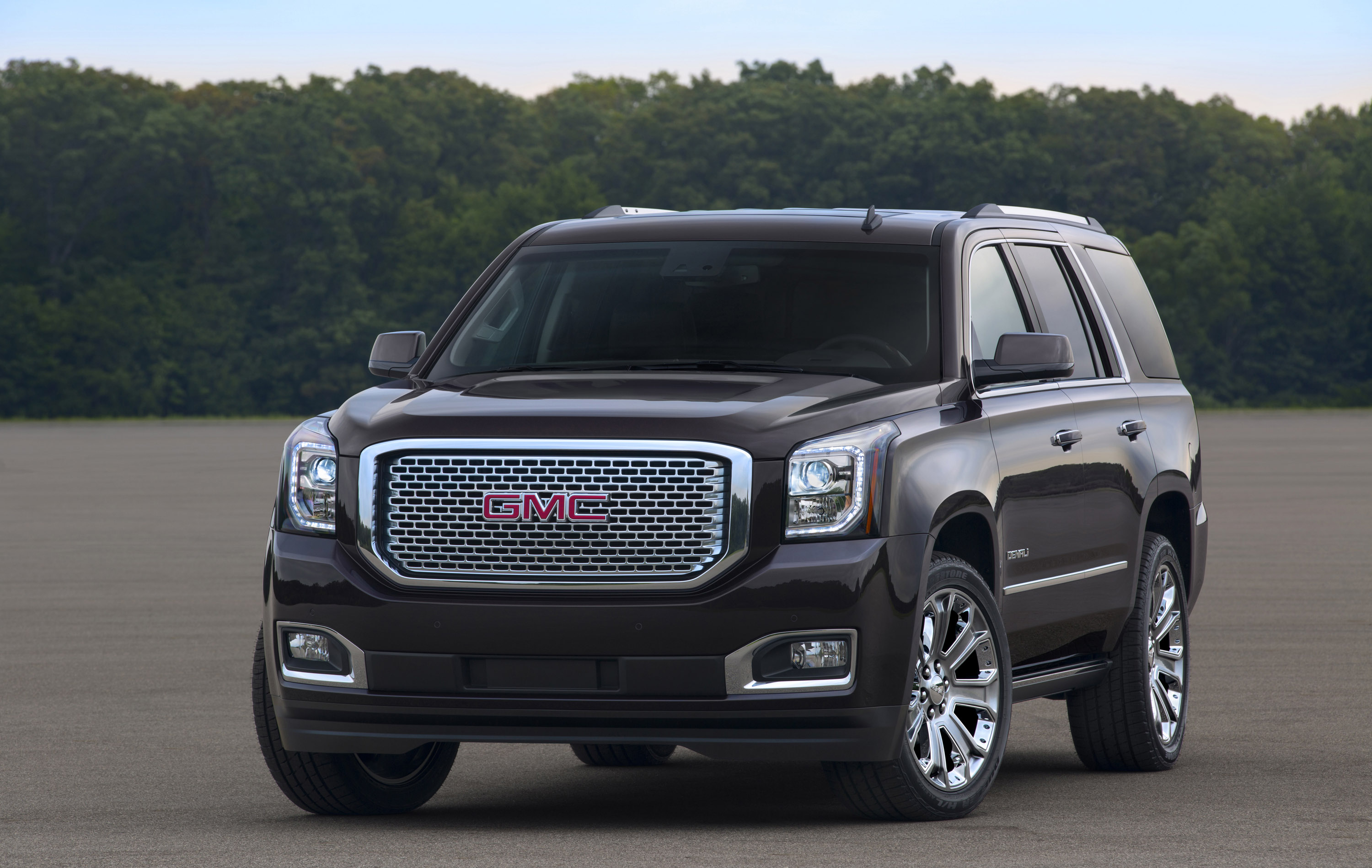 Машина из 3 букв. 2015 GMC Yukon Denali. GMC Yukon XL Denali 2015. GMC Yukon Denali 2014. Chevrolet Tahoe 2015 GMC Yukon Denali.