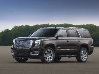 GMC Yukon Denali (2015) - picture 2 of 16