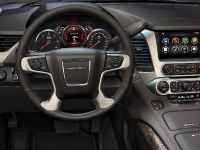 GMC Yukon Denali (2015) - picture 14 of 16