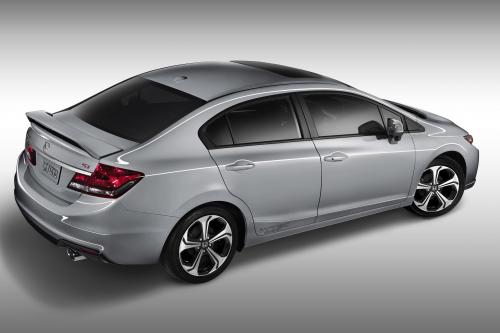 Honda Civic Si Sedan (2015) - picture 8 of 23