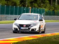 2015 Honda Civic Type R at famous race tracks (2016) - picture 8 of 19