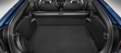 Honda CR-Z (2015) - picture 15 of 19