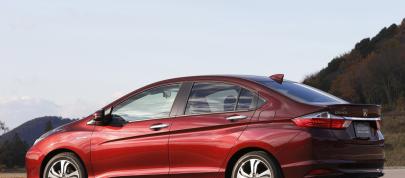 Honda Grace Hybrid (2015) - picture 7 of 29